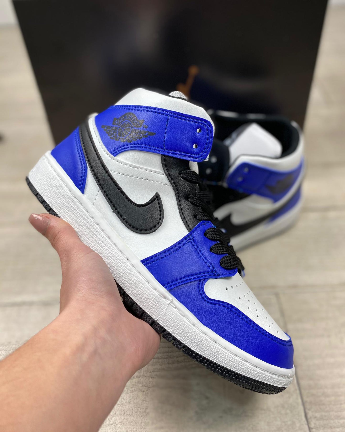 NIKE AIR JORDAN 1 MID AZULES