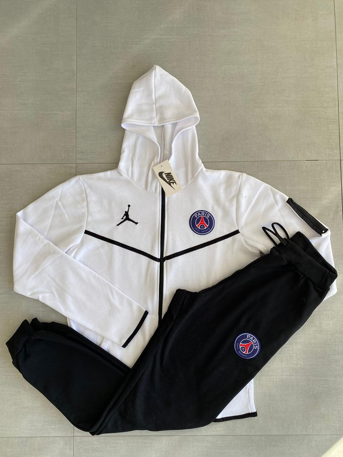 Nike Tech x PSG